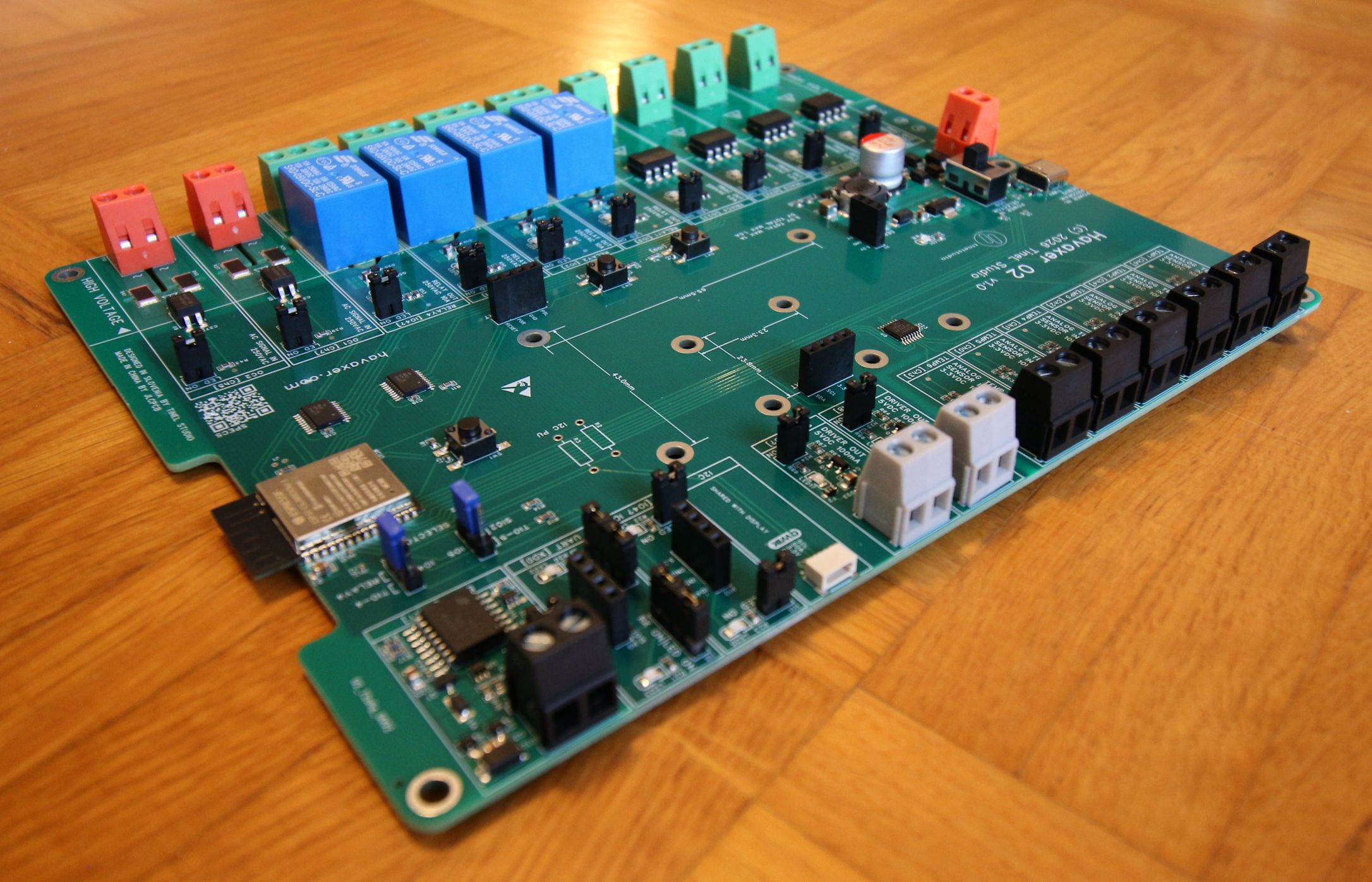 Havaxer 02 v1.0 Side Top-right